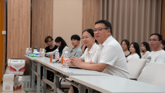 一路向阳.筑梦启航—伟德国际1946源于英国医学部开展2024级研究生迎新联欢会